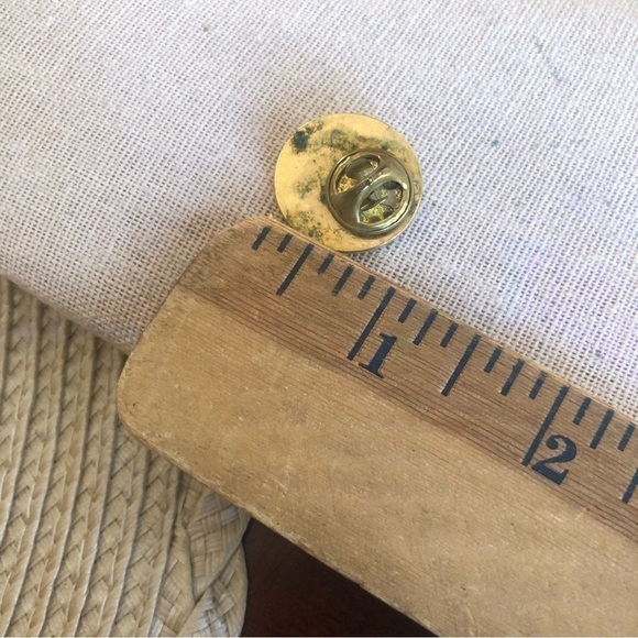 UCMC Excellence Pin - Picture 2 of 2